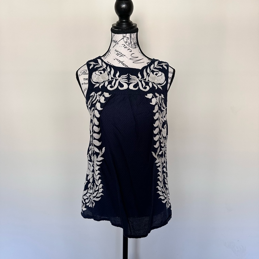 Lucky Brand Navy and White Floral Blouse